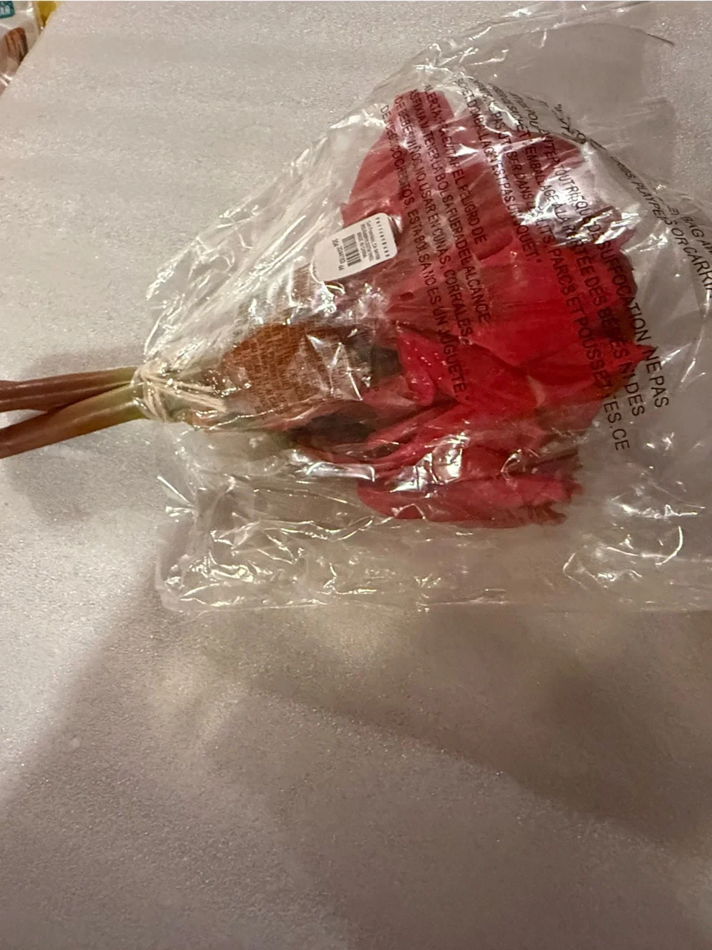 New Pottery Barn Winter Holiday Faux Amaryllis Bouquet, Red